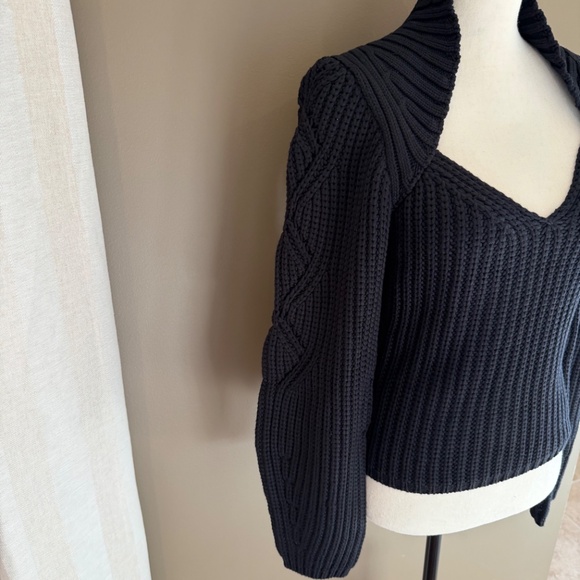 Express Chunky Knit Ribbed Long Sleeve Designed Poof Sleeve Sweater, Size Medium - Picture 4 of 13